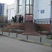 Здание банка на Московском шоссе. Входная группа
